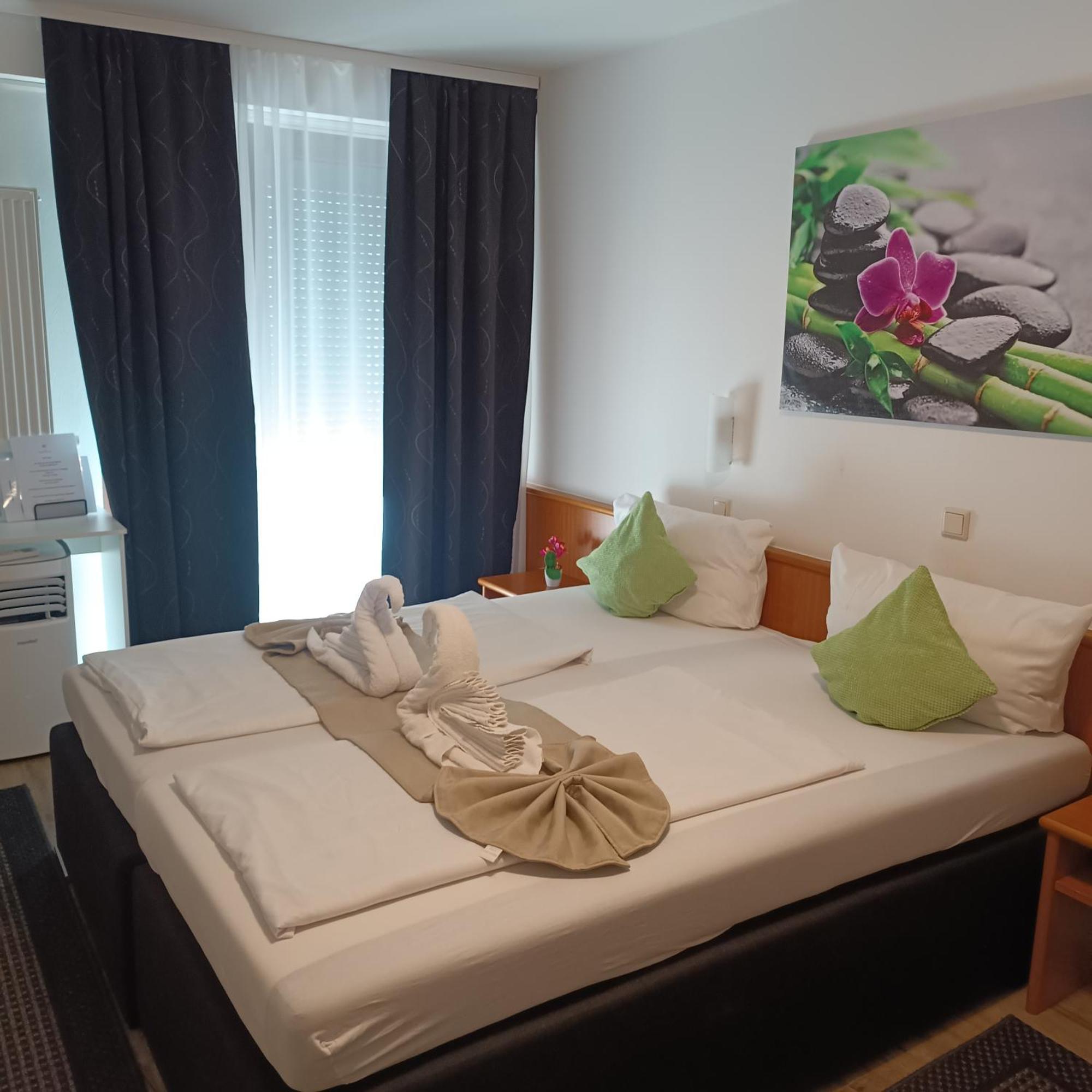 Hotel Ari كايزرسلاوترن المظهر الخارجي الصورة