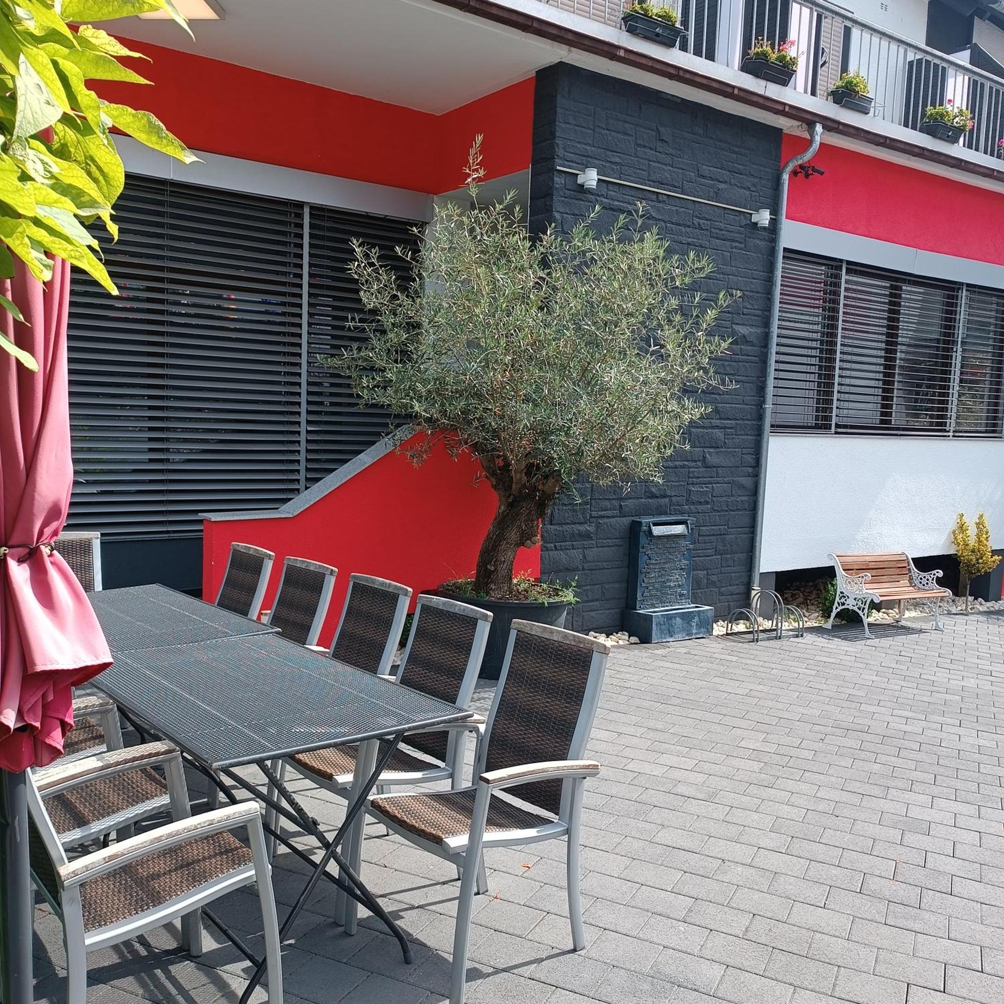 Hotel Ari كايزرسلاوترن المظهر الخارجي الصورة
