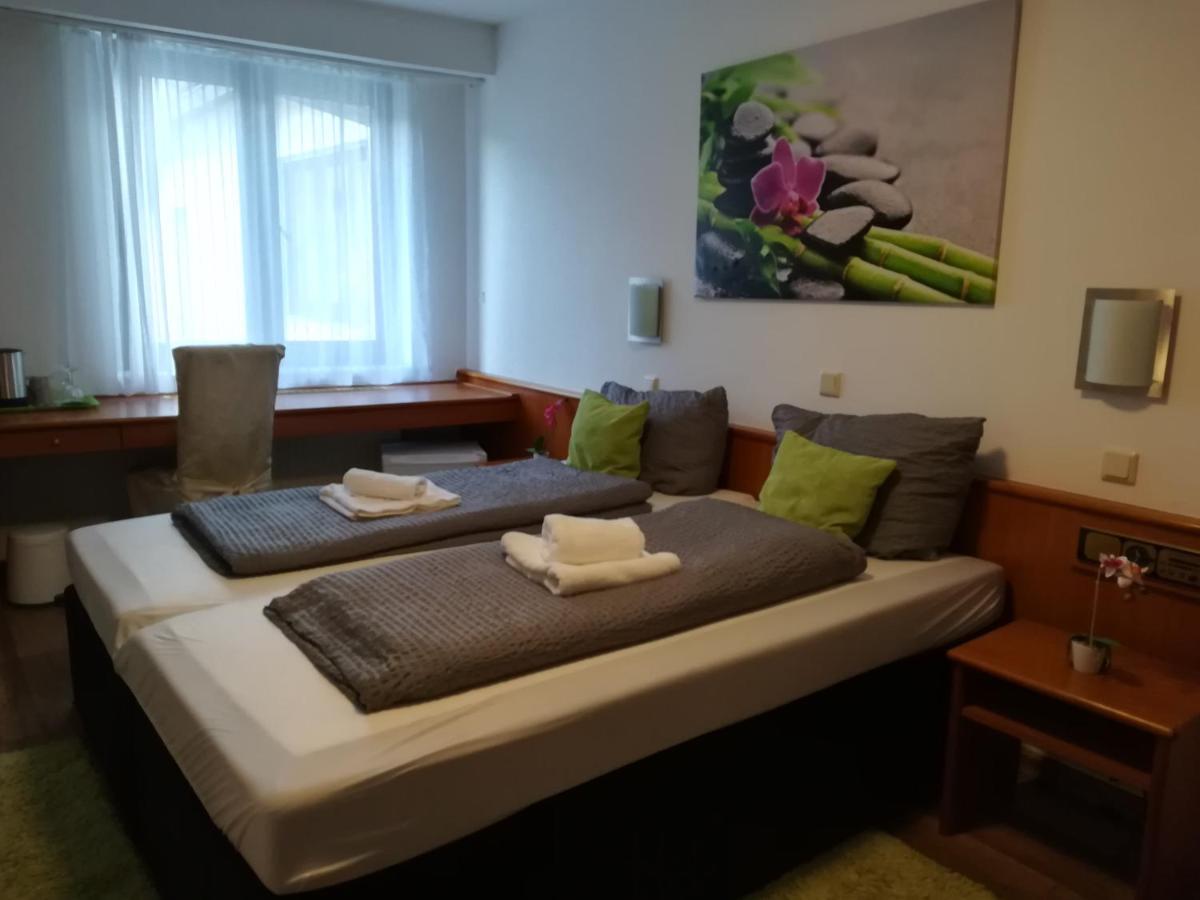 Hotel Ari كايزرسلاوترن المظهر الخارجي الصورة